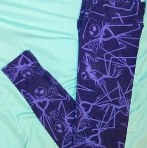 Tall and curvy (TC) Lularoe Jack Skellington leggi